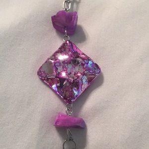 🌸 5 for 25 🌸Women’s statement necklace 22” long.